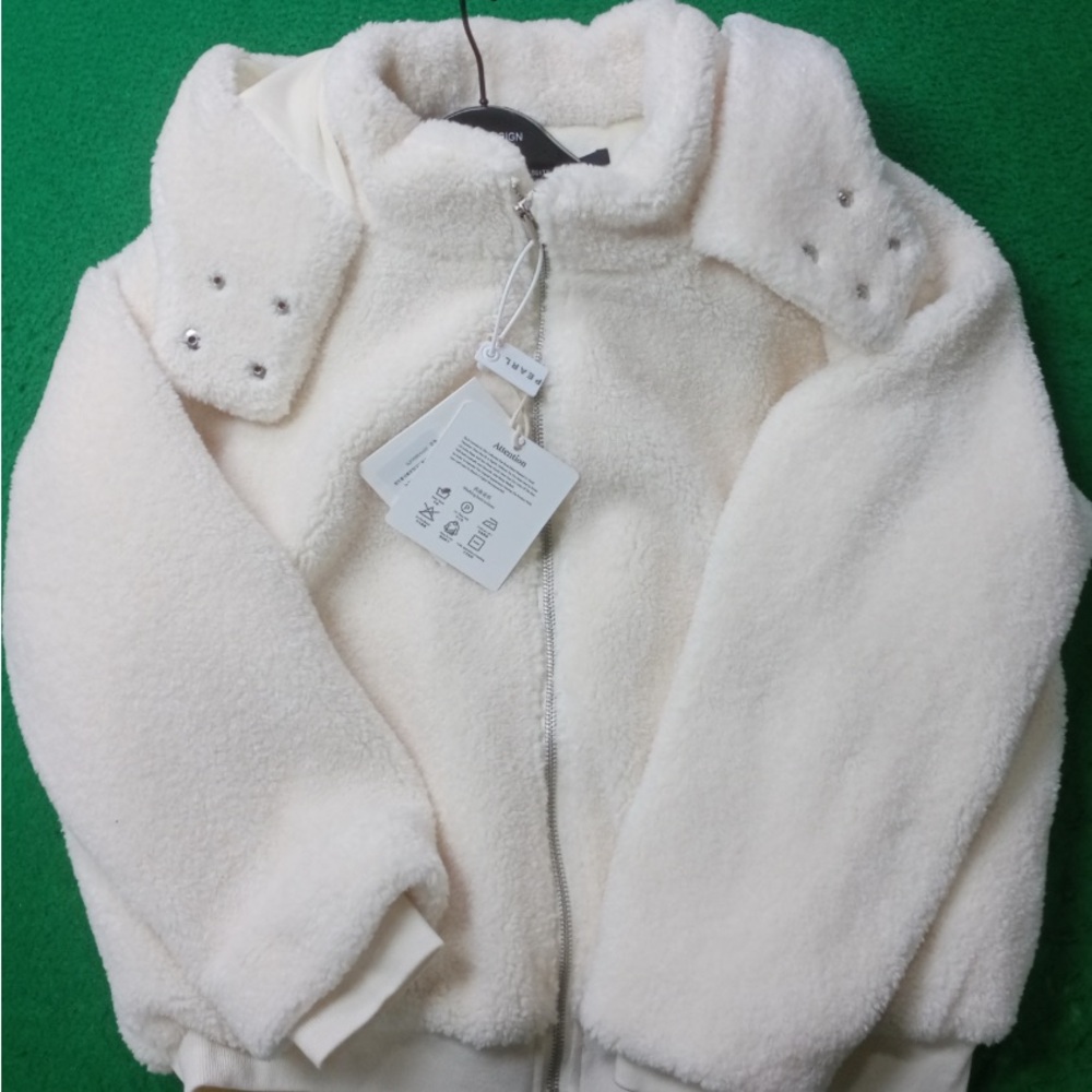 60% CASHMERE ALO INSPIRED SHERPA FOXY JACKET